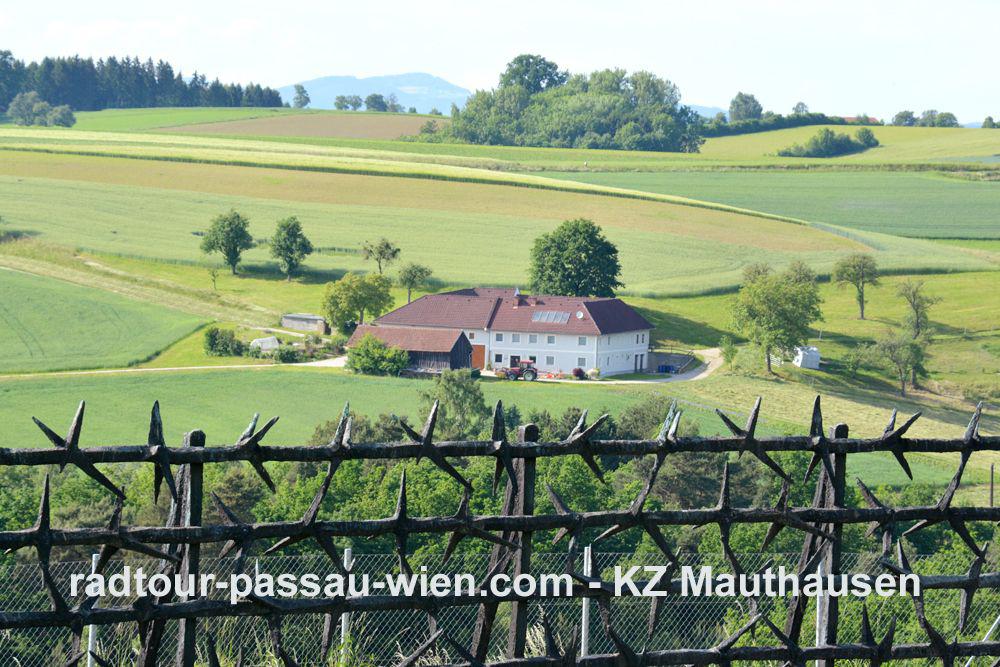 Cyklistická túra mezi Pasovem a Vídní - Památník Mauthausen
